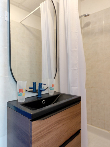 Bathroom 4, Hotel Camille, Bouches-du-Rhône