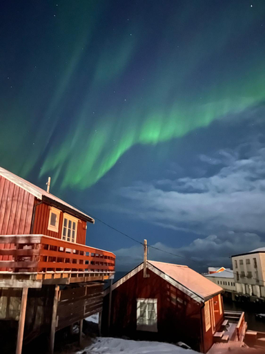 Others 5, Lofoten Aurora Seafront Penthouse 罗弗敦极光海滨顶层豪华公寓, Moskenes