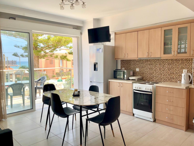 Others 5, Beachfront Villa Agia Marina, Crete