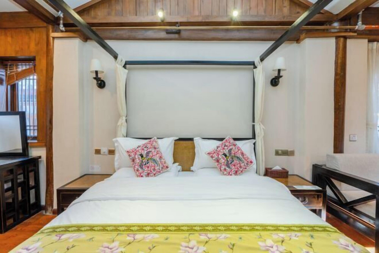 Bedroom 3, LiJiang Springs Inn, Lijiang
