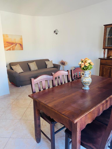 Others 5, Villa Verde con piscina, Lecce