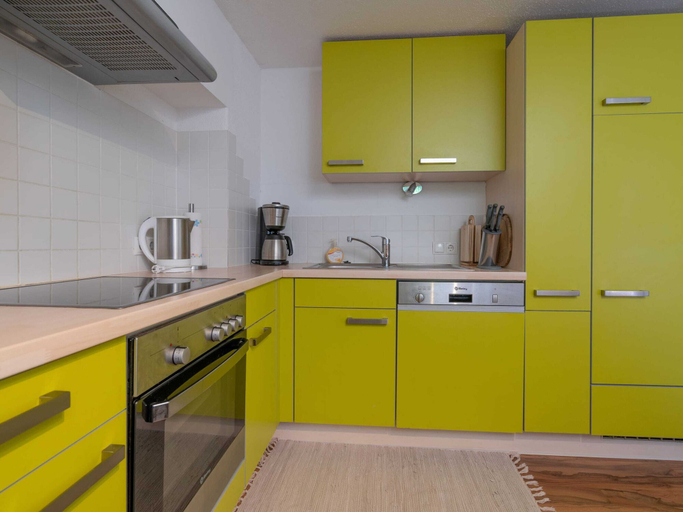 Others 5, Apartment With Mountain View, Zell am See