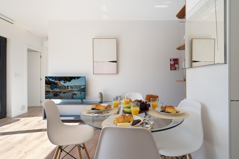 Facilities 2, Host Wise - Bright & Contemporary Flat - Ace Location, Porto