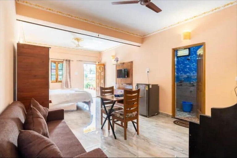 Others 5, Rodrigues Residency, South Goa