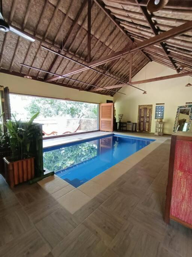 Swimming Pool 4