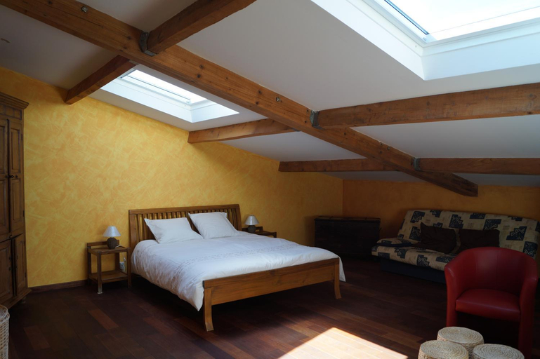 Bedroom, Chateau Le Livey, Gironde