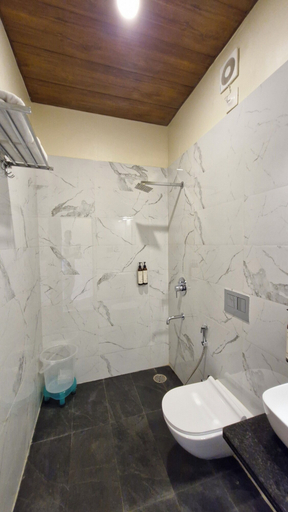 Bathroom, Hotel Aranyasutra, Udaipur