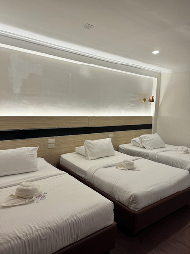 Bedroom 2, H Mansion Hotel, Tandag City