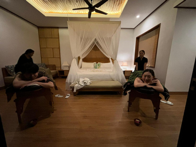 Bedroom 25