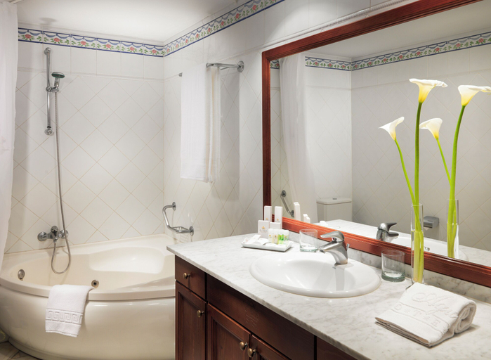 Bathroom 5, Hotel Las Aguilas Tenerife, Affiliated by Melia, Santa Cruz de Tenerife