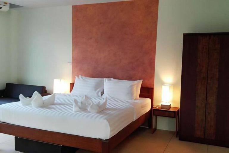 Bedroom 6