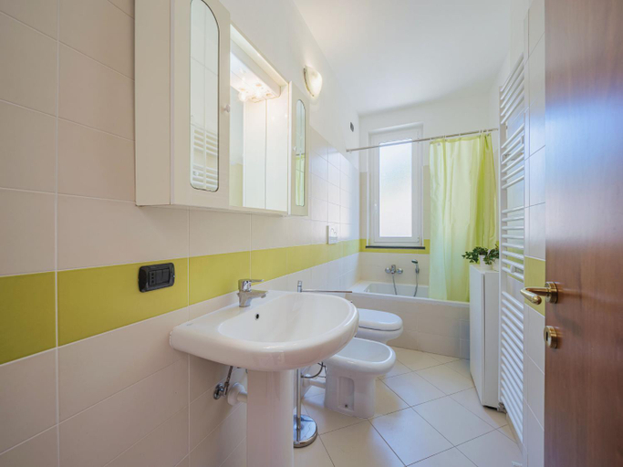 Bedroom 3, Apartment Tulipano by Interhome, Genova