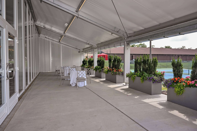 Exterior & Views 18