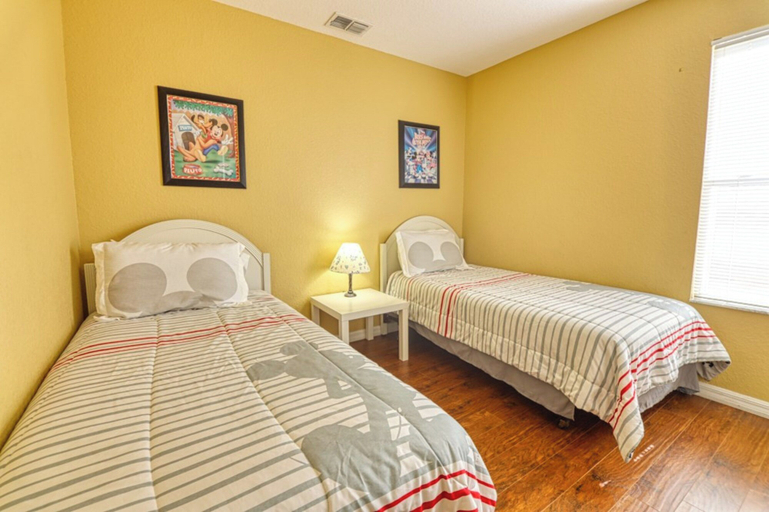 Bedroom 2, Clifford's Pinewood Estates Vacation Home, Polk