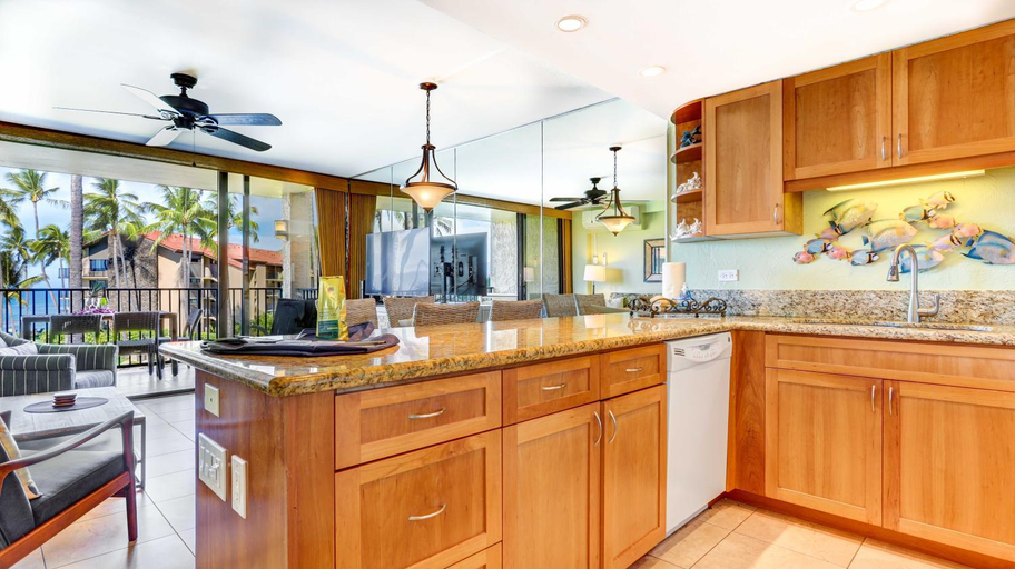 Others 1, Papakea K303 2bed/2bath stunning ocean & pool views, Maui