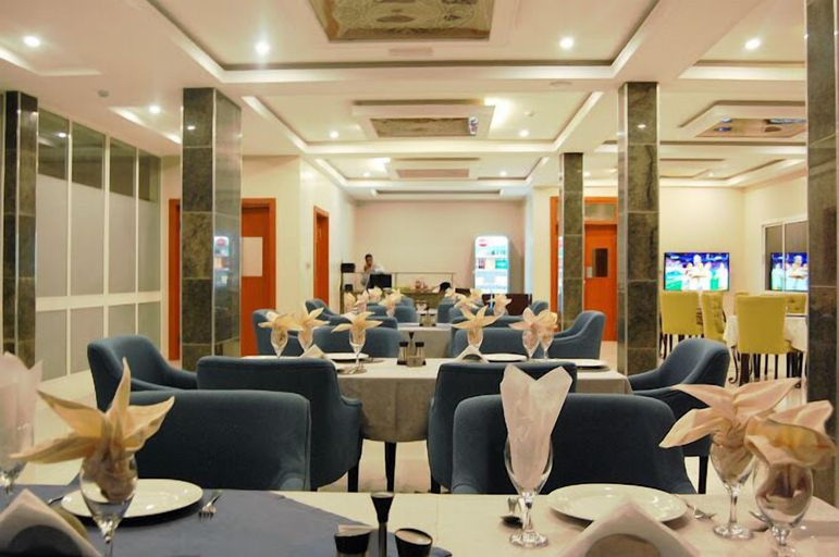 Food & Drinks 5, Continental Hotel by R&K Suites, Fagge