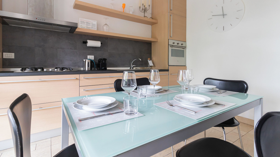 Others 4, Italianway Comfort - Savona 123, Milano