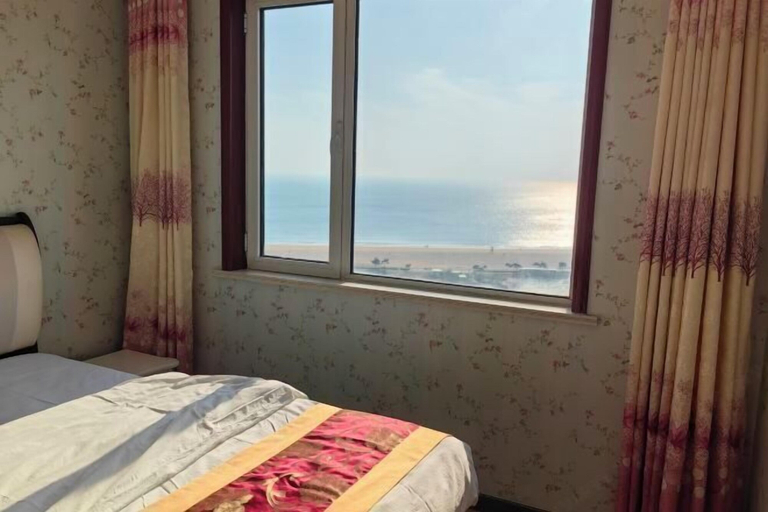 Bedroom 3, 1 Minute Seaview Apartment, Qingdao