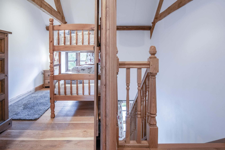 Bedroom 2, The Stables - 3 Bedroom Cottage - Beavers Hill, Pembrokeshire
