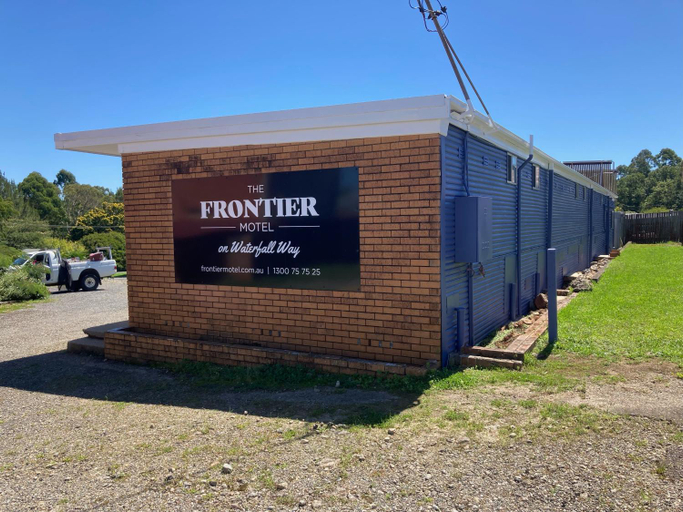 Others 4, The Frontier Motel, Bellingen