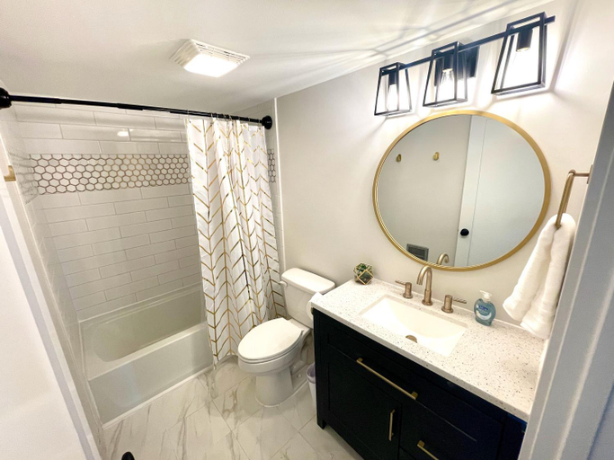 Bedroom 4, Newly Remodeled Mid-Century Modern Lake Condo, Walworth