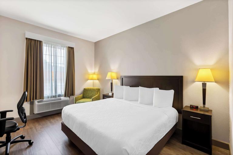 Bedroom 4, Sonesta Essential La Porte, Houston