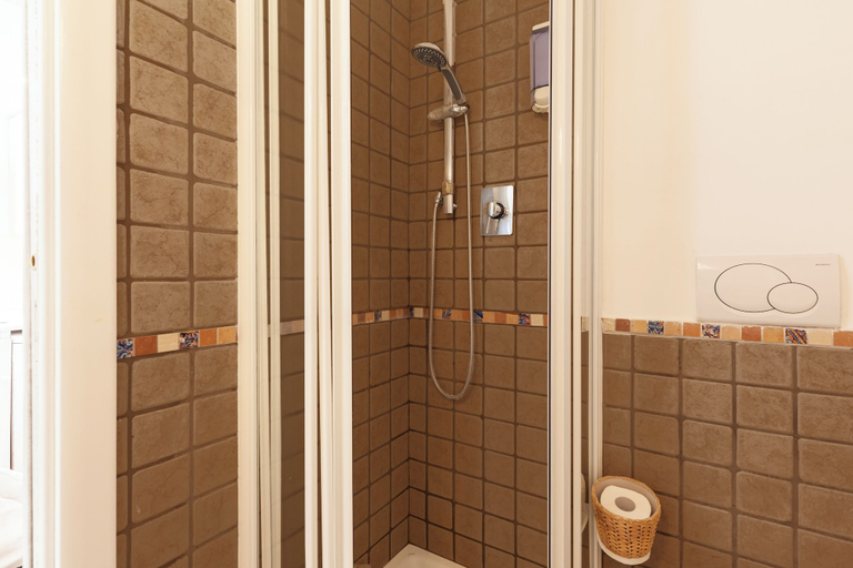 Bathroom 3, Campo Dream, Rome