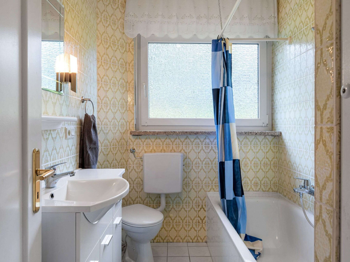 Bathroom 4, Apartment With Private Terrace in Velmede, Hochsauerlandkreis