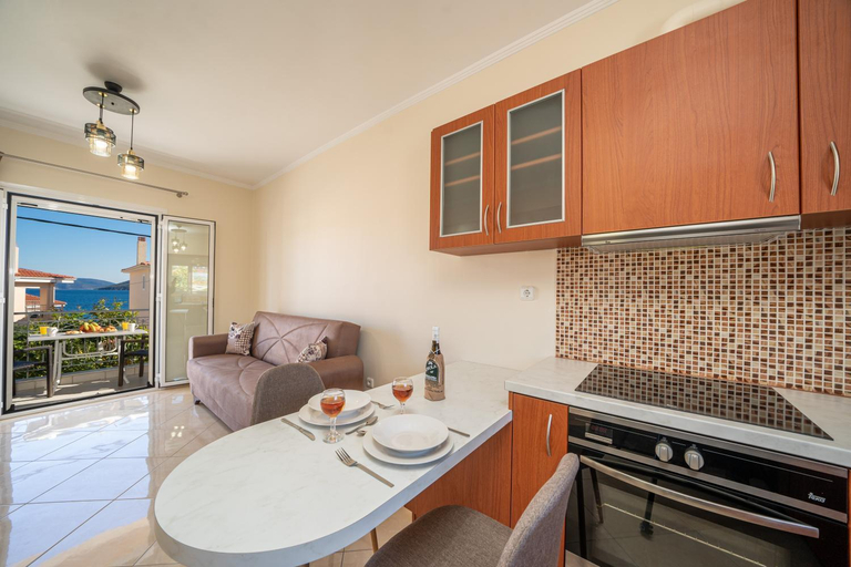 Kitchen 5, John's Studios, Ionian Islands