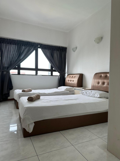 Bedroom 2, Beach Resort Home Stay Batu Ferringhi SRI SAYANG, Penang Island