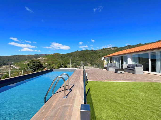Sport & Beauty 3, Casas Capela by O'Porto Seven, Montalegre