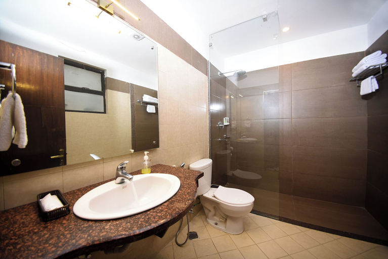 Bathroom 4, Skye Inn Kathmandu, Bagmati