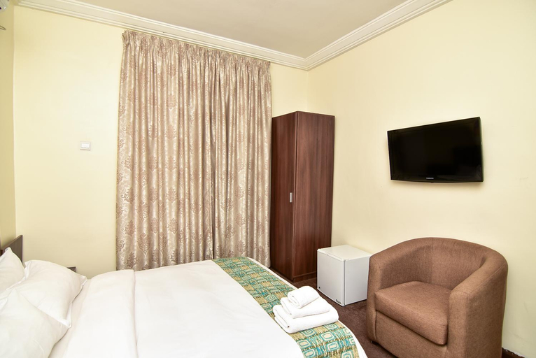 Bedroom 2, Sinclair Guest House, AbujaMun