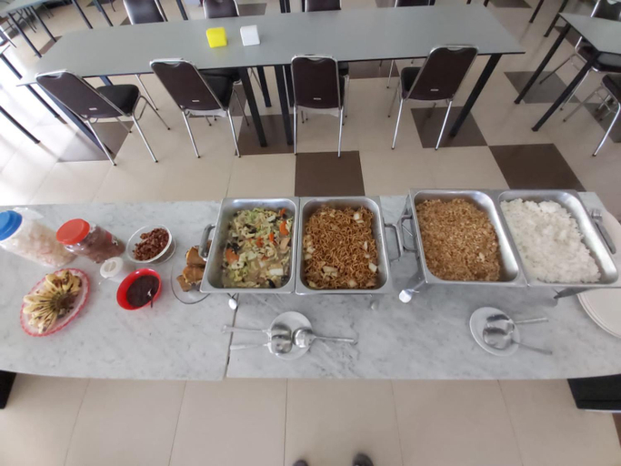 Food & Drinks 5, Hotel Larensia, Manggarai Barat