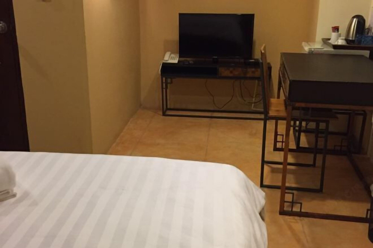 Bedroom 12
