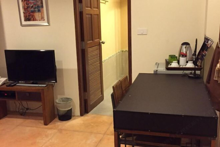 Dining Room 9