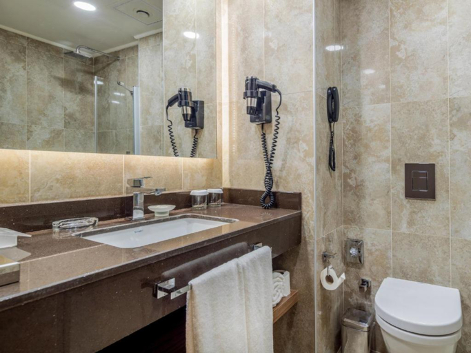 Bathroom 5, Holiday Inn ANTALYA - LARA by IHG, Antalya