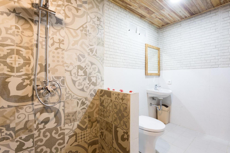 Bathroom 3, Road Beach Premier, Klungkung