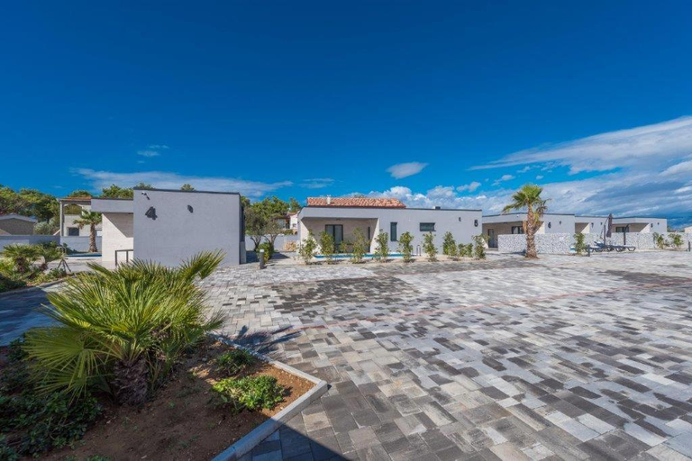 Others 4, More Exclusive Villas and Spa, Vir