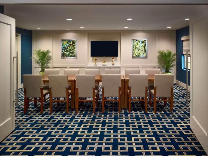 Business Facilities 2, Staybridge Suites BOSTON - BURLINGTON, Middlesex