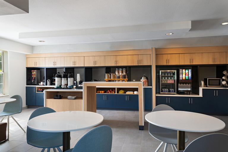 Food & Drinks, TownePlace Suites by Marriott College Station, Brazos