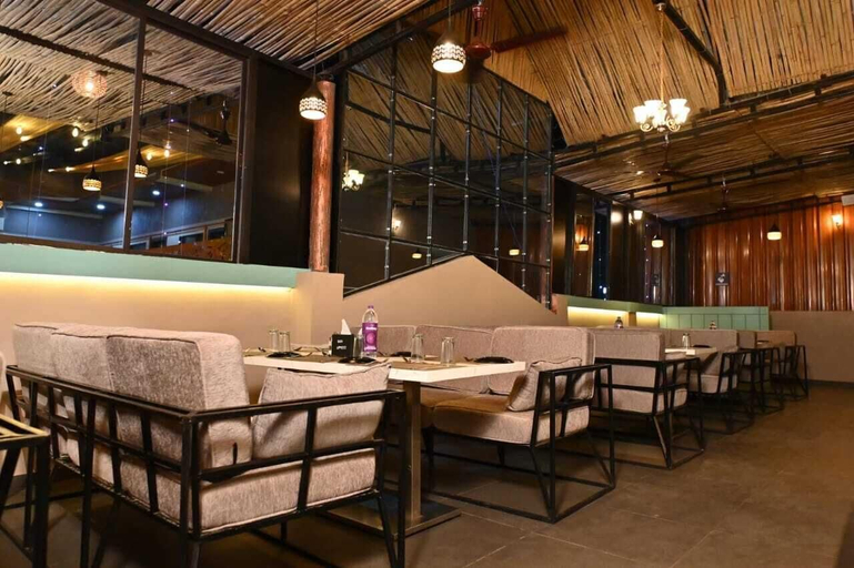 Food & Drinks, The Apple Tree Hotel, Indore