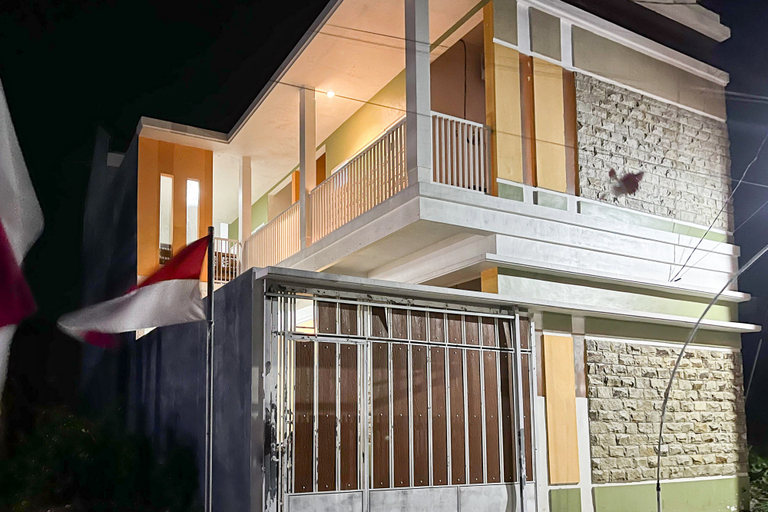 Exterior & Views 2, Oma Kost 3 Probolinggo Mitra RedDoorz, Probolinggo