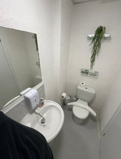 Bathroom 5, North Coast Hotel, Blackpool