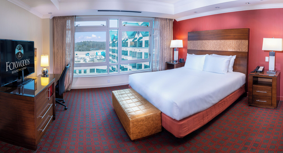 Bedroom 2, Great Cedar Hotel at Foxwoods, New London