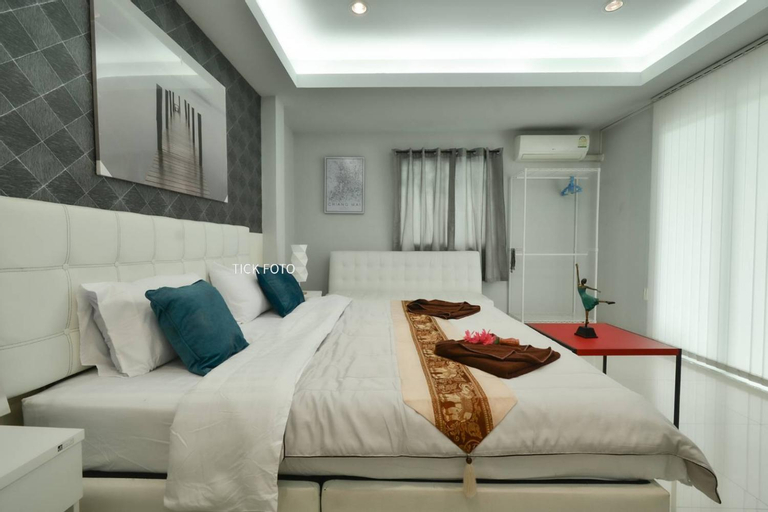 Bedroom 9