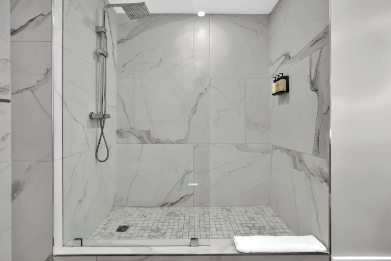 Bathroom 3, 2 Bedroom City Ocean Tresure, Miami-Dade
