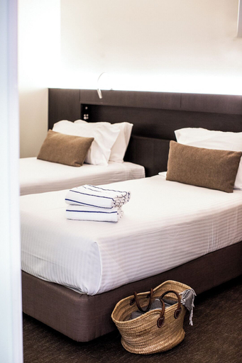 Bedroom 3, Seahaven Noosa Beachfront Resort, Noosa - Noosa-Noosaville
