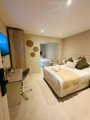 Bedroom 3, MSM Arena Hotel, London