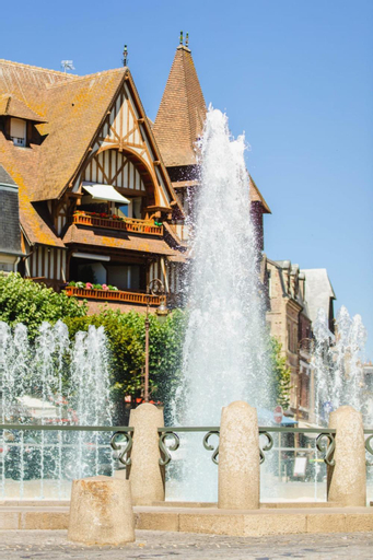 Villa Olive - 4 Bdr - Garden - Deauville Centre, Calvados